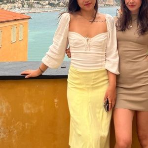 Jill sanders yellow skirt